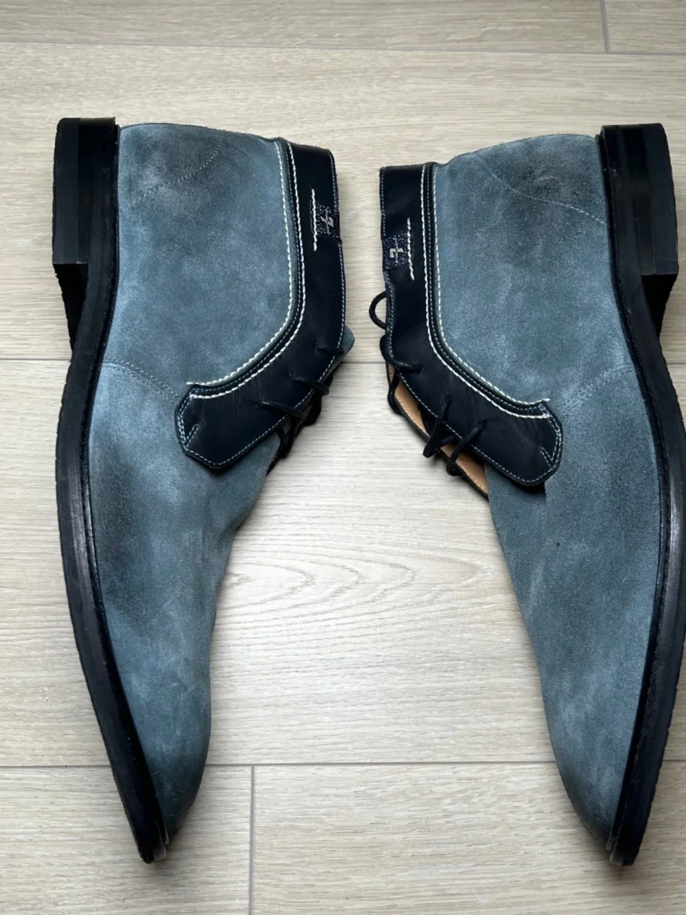 7 For All Mankind Men's Suede Lace-Up Chukka Boots in Blue/Gray and Black